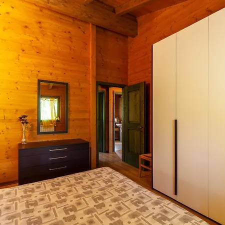 Villaggio Anemone - Mirtillo * Capanne di Sillano